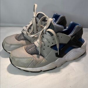 Nike Kids Gray and Blue Sneakers